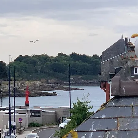 Apartment Loft Face A La Close Concarneau